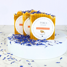 Load image into Gallery viewer, Turmeric and Oatmeal Body Soap